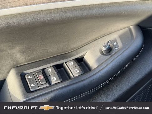 Used 2023 Jeep Grand Cherokee Limited w/ Black Appearance Package AWD/4WD image 28