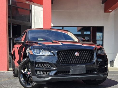 Used 2020 Jaguar F-PACE Premium image 9