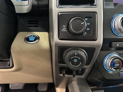 Used 2017 Ford F150 Lariat w/ Equipment Group 502A Luxury image 32