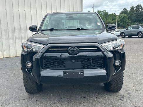 Used 2023 Toyota 4Runner SR5 Premium w/ Moonroof Package AWD/4WD image 3