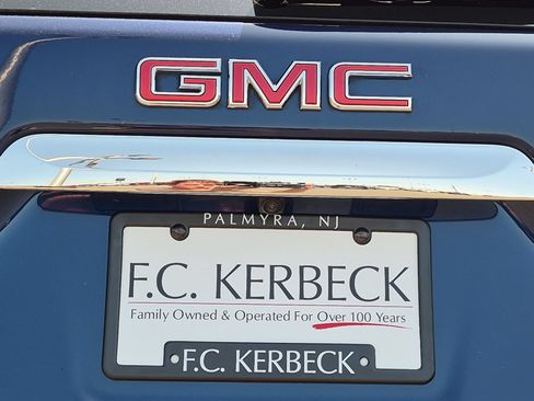 Certified 2022 GMC Terrain SLE w/ Driver Convenience Package FWD image 30