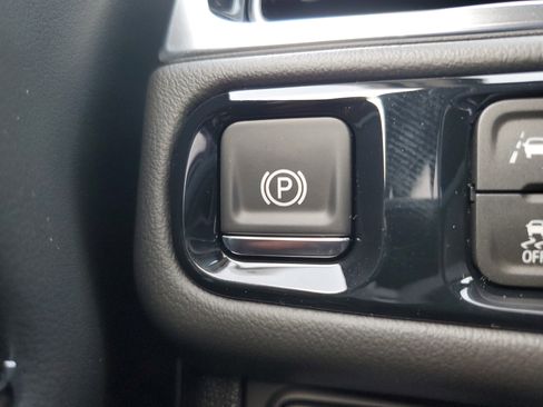 New 2026 GMC Yukon Elevation image 31