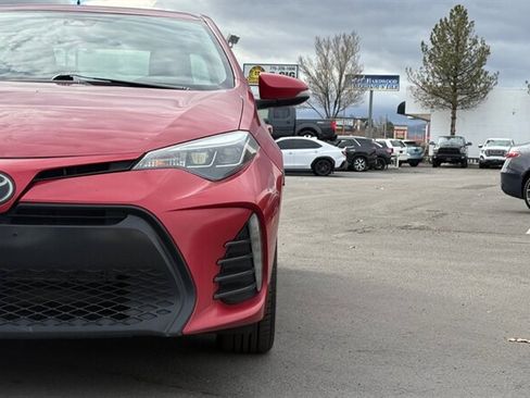 Used 2018 Toyota Corolla SE FWD image 9