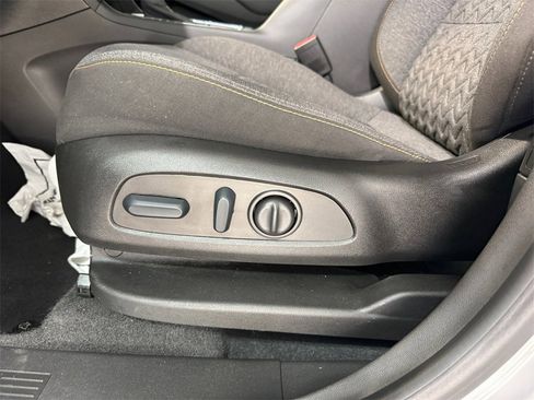 Used 2022 Chevrolet Equinox LT image 13