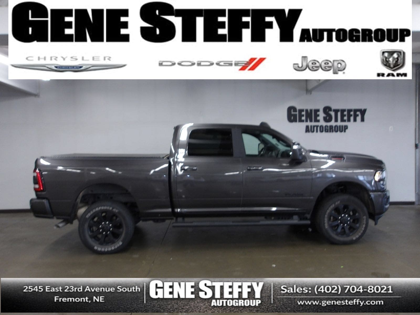 Used 2024 RAM 2500 Big Horn w/ Night Edition AWD/4WD image 1