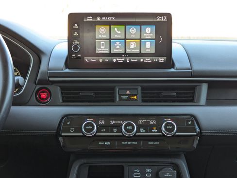 Used 2024 Honda Pilot EX-L image 18