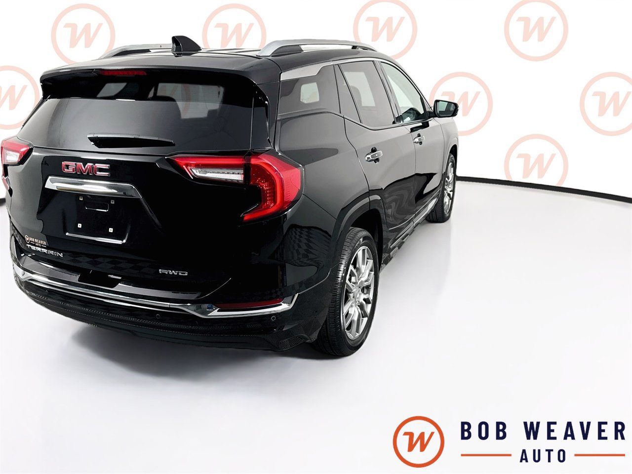 Used 2023 GMC Terrain Denali w/ Denali Premium Package AWD/4WD image 8