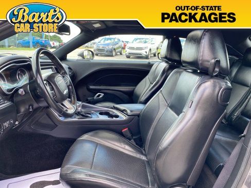 Used 2015 Dodge Challenger SXT Plus RWD image 19