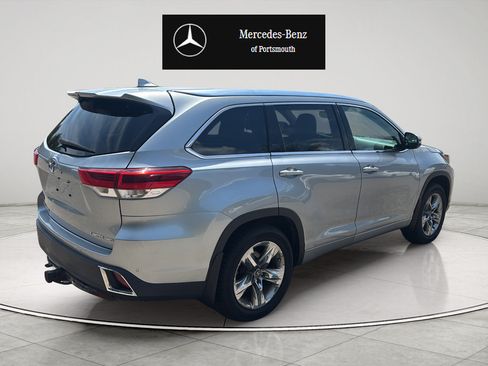 Used 2019 Toyota Highlander Limited Platinum AWD/4WD image 5