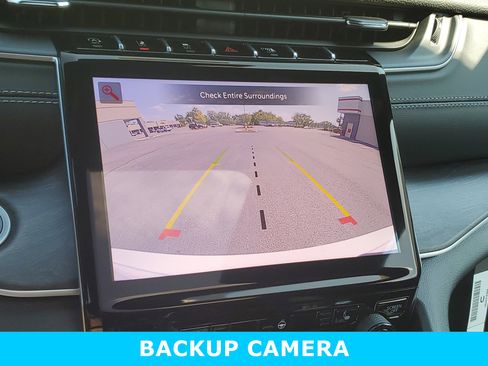 New 2025 Jeep Grand Cherokee Limited w/ Black Appearance Package image 17