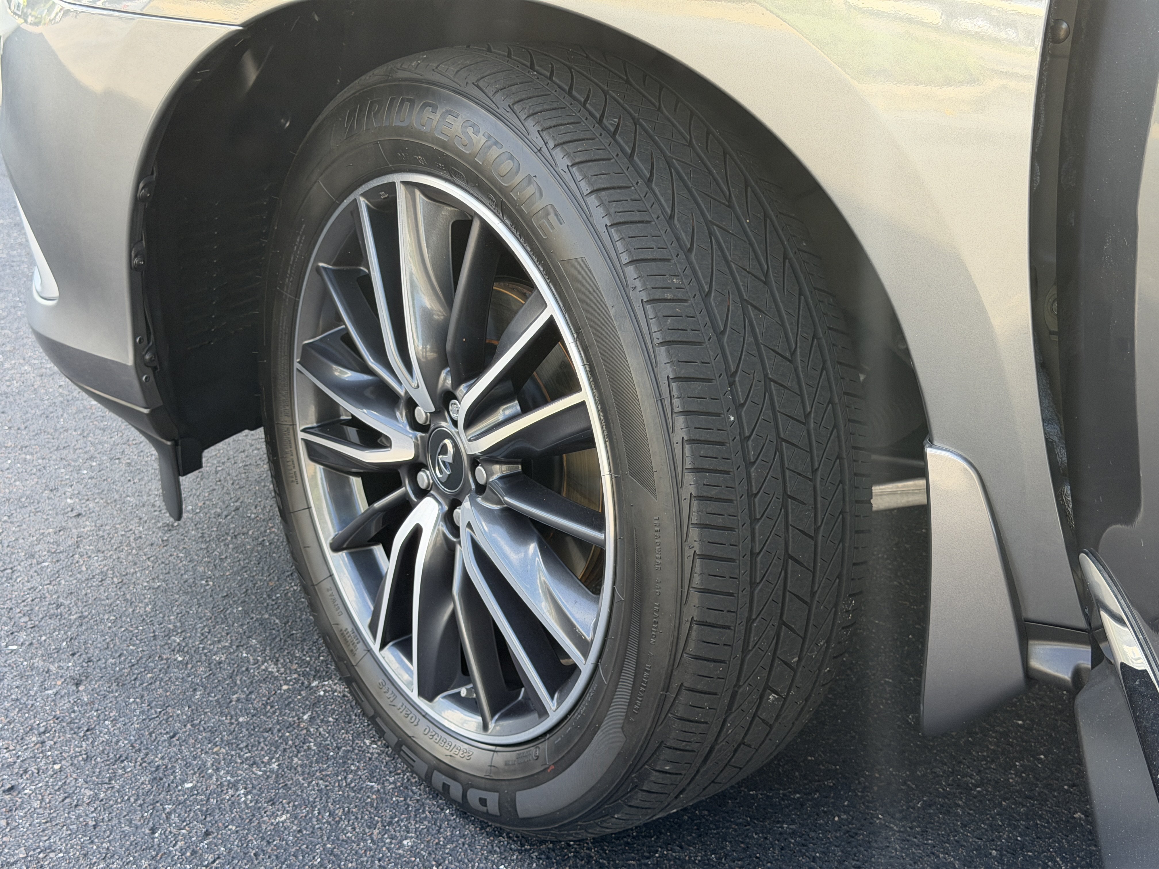 Used 2016 INFINITI QX60 FWD w/ Deluxe Technology Package image 36