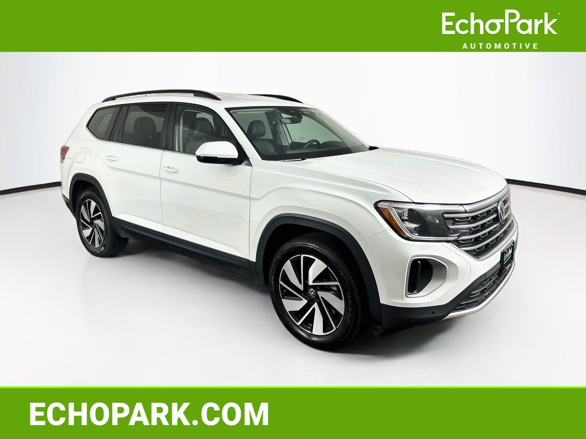 Used 2025 Volkswagen Atlas SE FWD image 1