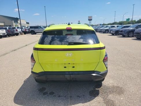 Used 2025 Hyundai Kona SEL FWD image 25