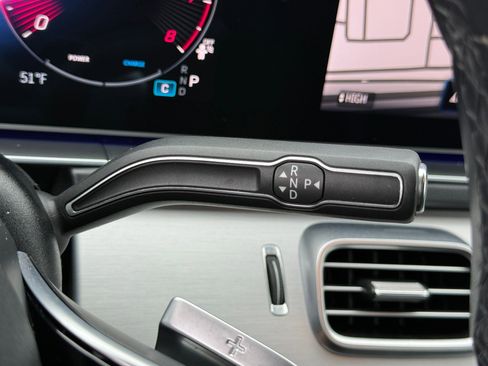 Used 2024 Mercedes-Benz GLS 450 4MATIC image 15