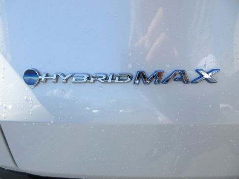 Used 2024 Toyota Grand Highlander AWD Hybrid image 8