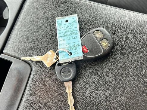 Used 2012 Chevrolet Silverado 1500 LT image 33