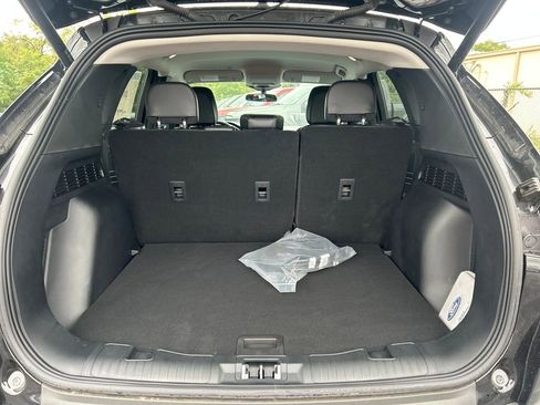 New 2025 Ford Escape SE image 26