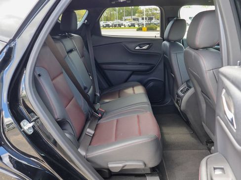 Used 2025 Chevrolet Blazer RS FWD image 10