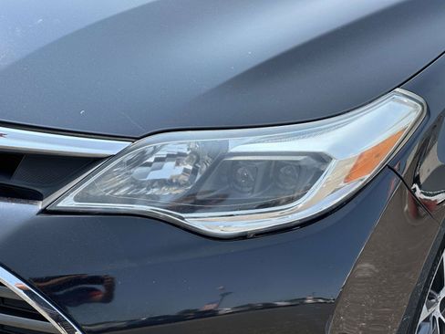 Used 2017 Toyota Avalon XLE Premium w/ All Weather Liner Package FWD image 8