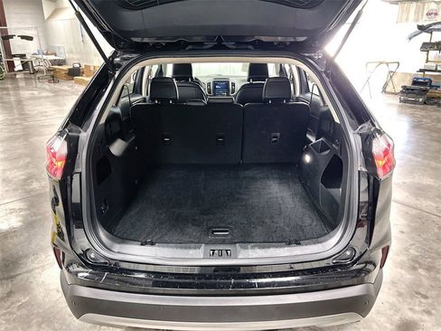 Used 2024 Ford Edge SEL image 26
