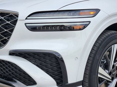 Used 2026 Genesis GV70 3.5T Sport Advanced AWD/4WD image 5
