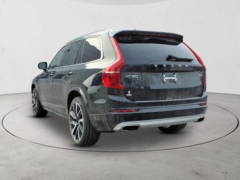 Used 2020 Volvo XC90 T6 Momentum w/ Protection Package Premier image 7