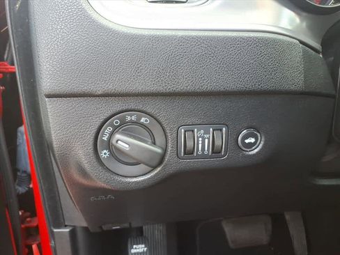 Used 2023 Dodge Charger SXT image 14