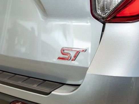 Used 2023 Ford Explorer ST w/ Equipment Group 401A image 10