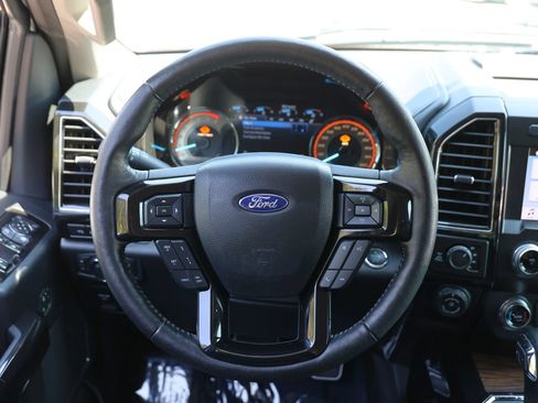 Used 2019 Ford F150 Lariat w/ Equipment Group 502A Luxury AWD/4WD image 22