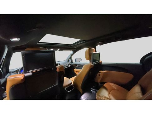 Used 2022 Chrysler Pacifica Pinnacle image 15