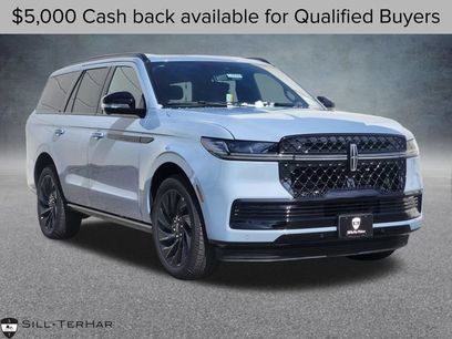 New 2026 Lincoln Navigator Reserve w/ Jet Appearance Package
