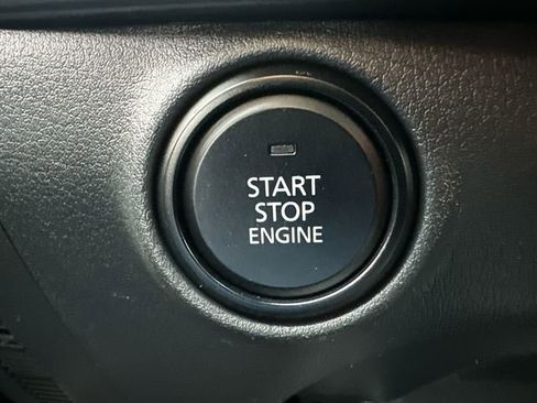 Used 2025 MAZDA MAZDA3 s image 29