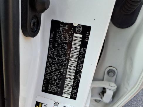 Used 2022 Toyota Camry SE FWD image 22