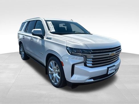 Used 2024 Chevrolet Tahoe High Country AWD/4WD image 2