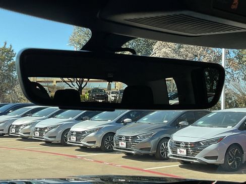 New 2026 Nissan Pathfinder SL image 27