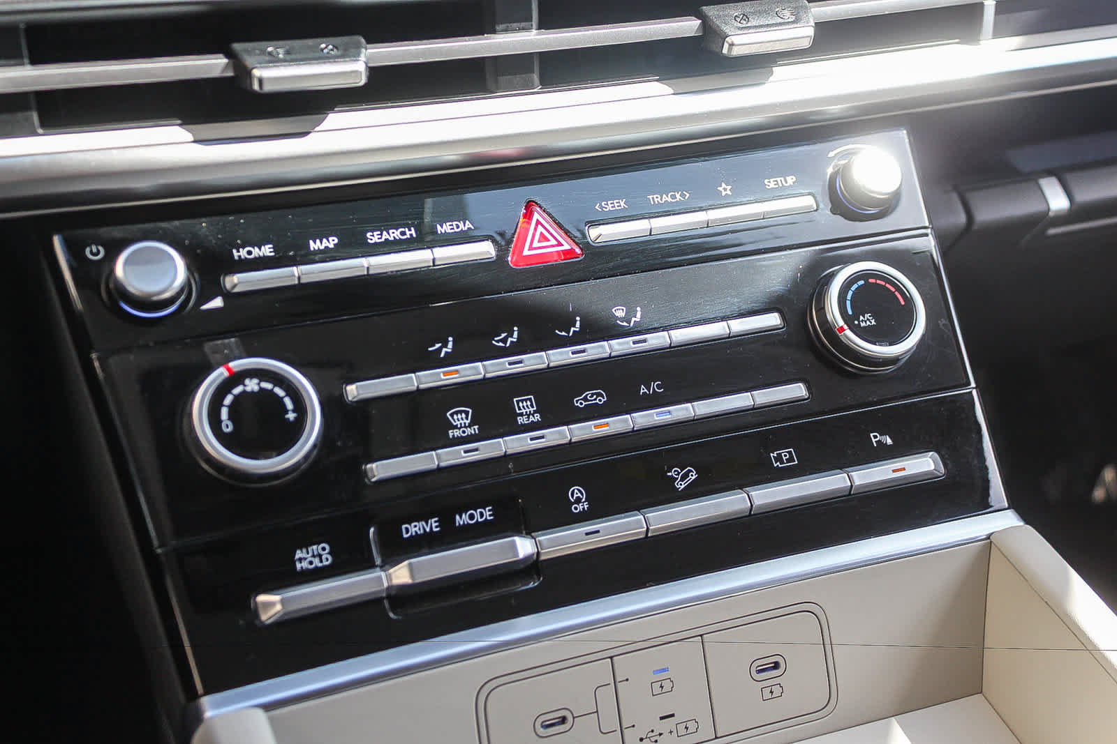 Certified 2026 Hyundai Santa Fe SE FWD image 33