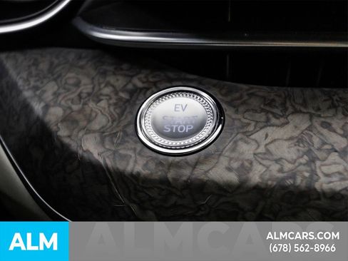 Used 2024 Genesis G80 image 28