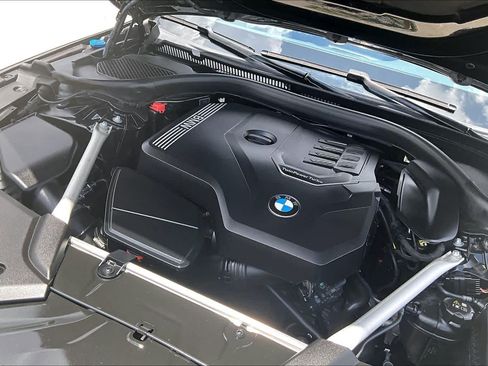 Used 2023 BMW 530i w/ Convenience Package RWD image 31