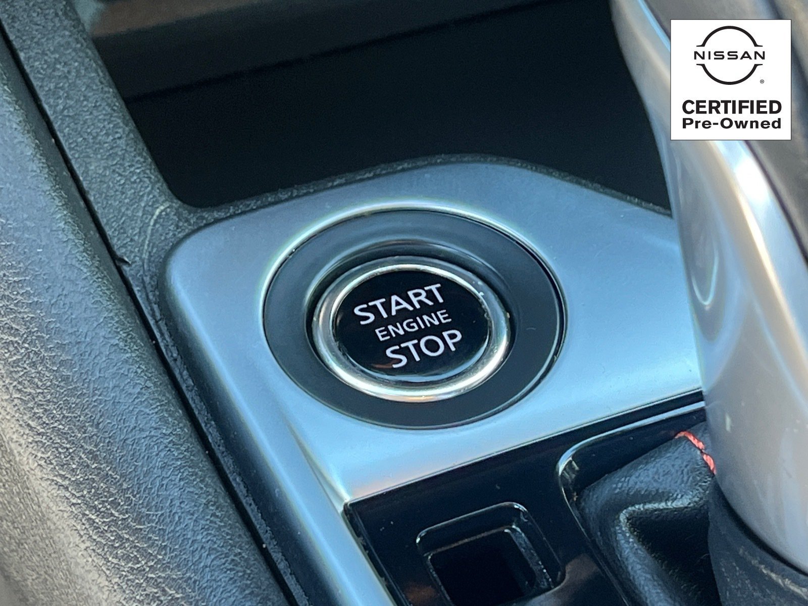 Certified 2025 Nissan Sentra SR FWD image 22