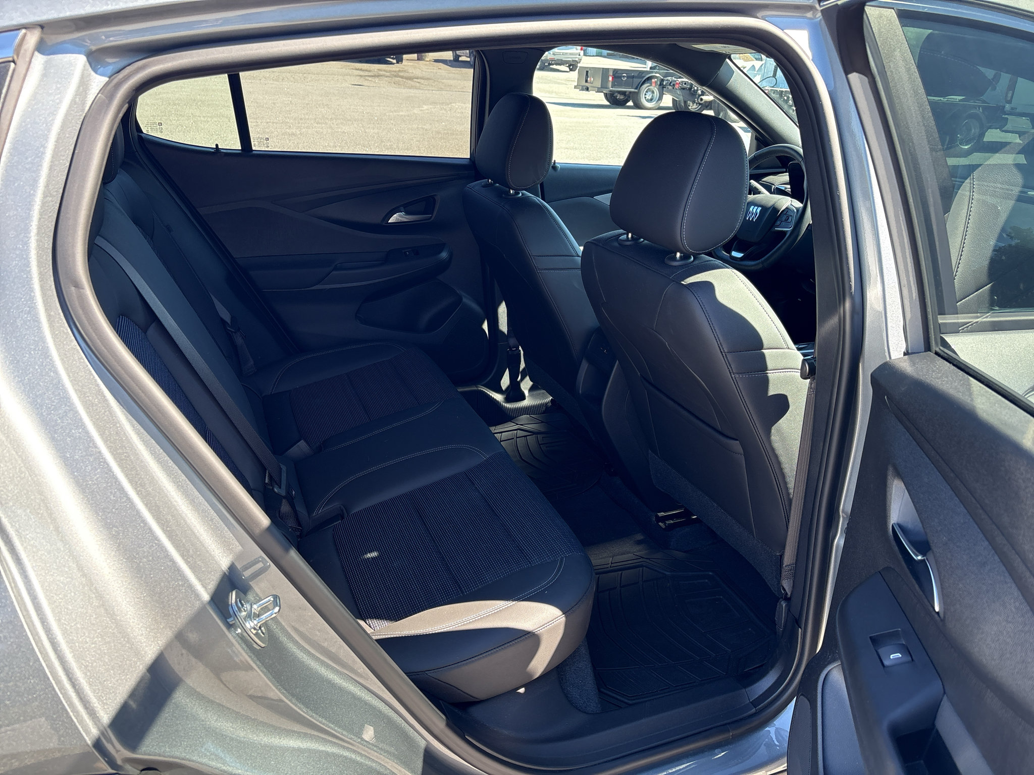 Used 2024 Buick Envista Preferred w/ Convenience I Package FWD image 16