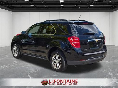 Used 2017 Chevrolet Equinox LT w/ Convenience Package FWD image 3