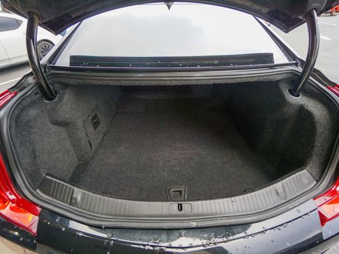 Used 2018 Cadillac XTS Luxury image 10