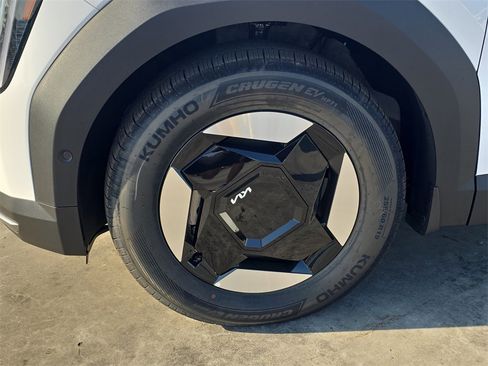 New 2026 Kia EV9 Wind image 36