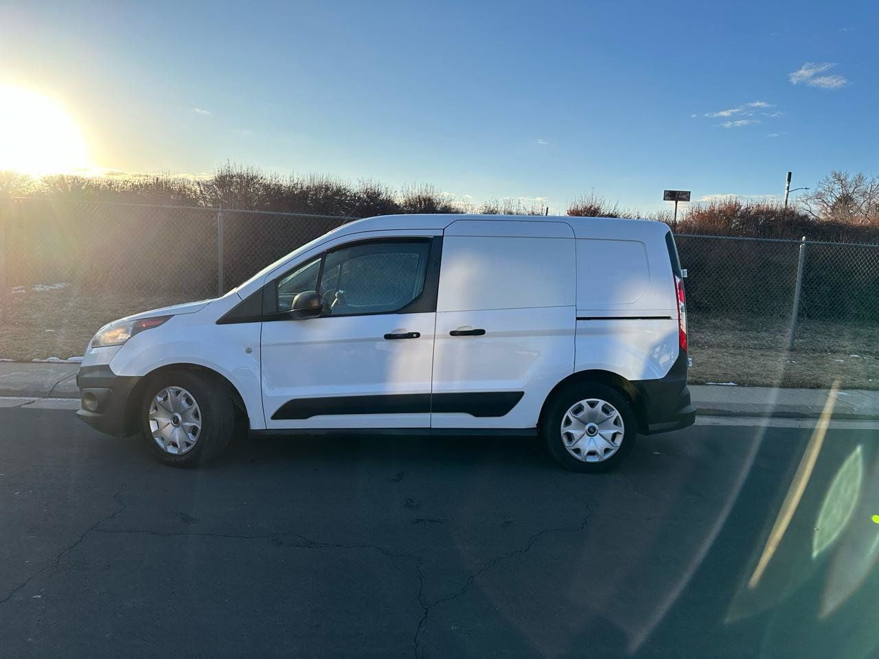Used 2016 Ford Transit Connect XL FWD image 3