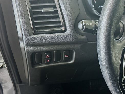 Used 2025 Mitsubishi Outlander Sport SE image 17