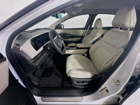 Used 2023 Nissan Ariya FWD image 13