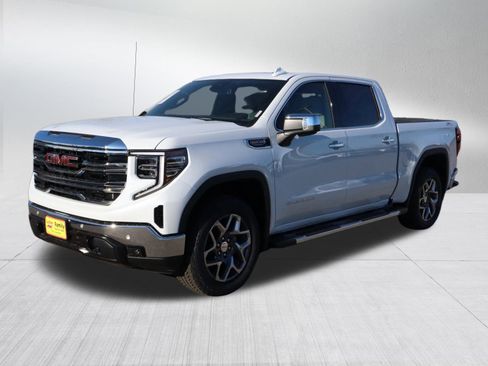 New 2026 GMC Sierra 1500 SLT image 3