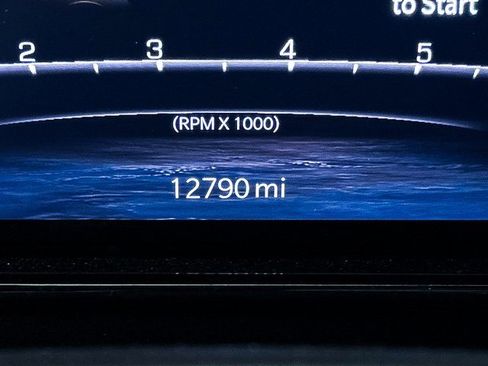 Used 2022 Jeep Grand Wagoneer Series III image 43