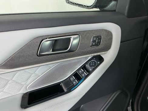 New 2026 Ford Explorer Platinum w/ LUX Leather Package image 16
