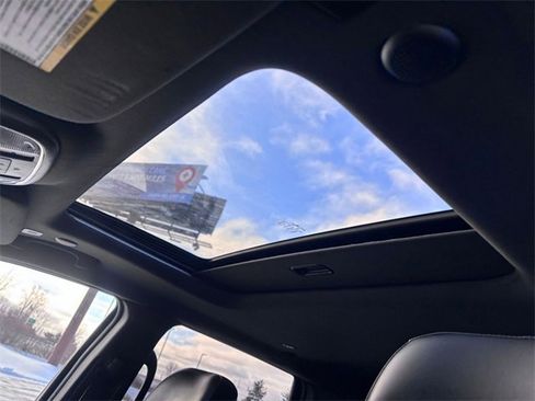 Certified 2021 Jeep Grand Cherokee Laredo X image 11